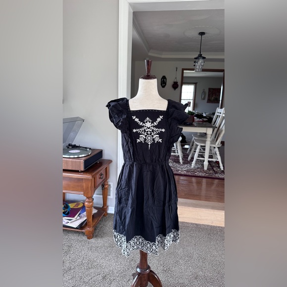 Old Navy Folkcore Summer Mini Dress - Picture 6 of 8